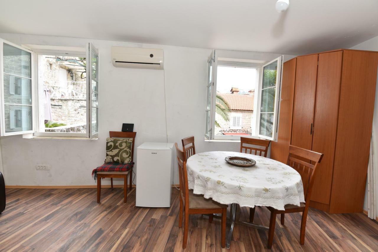 Hostel Michel 부드바 외부 사진