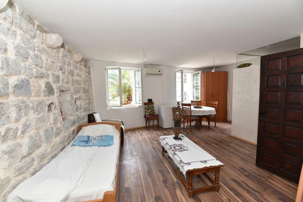 Hostel Michel 부드바 외부 사진