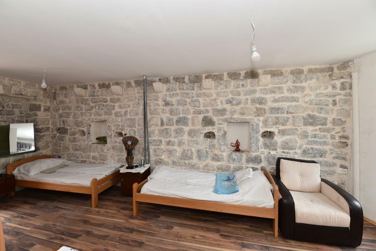 Hostel Michel 부드바 외부 사진
