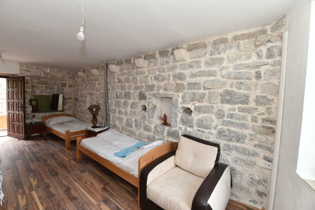 Hostel Michel 부드바 외부 사진