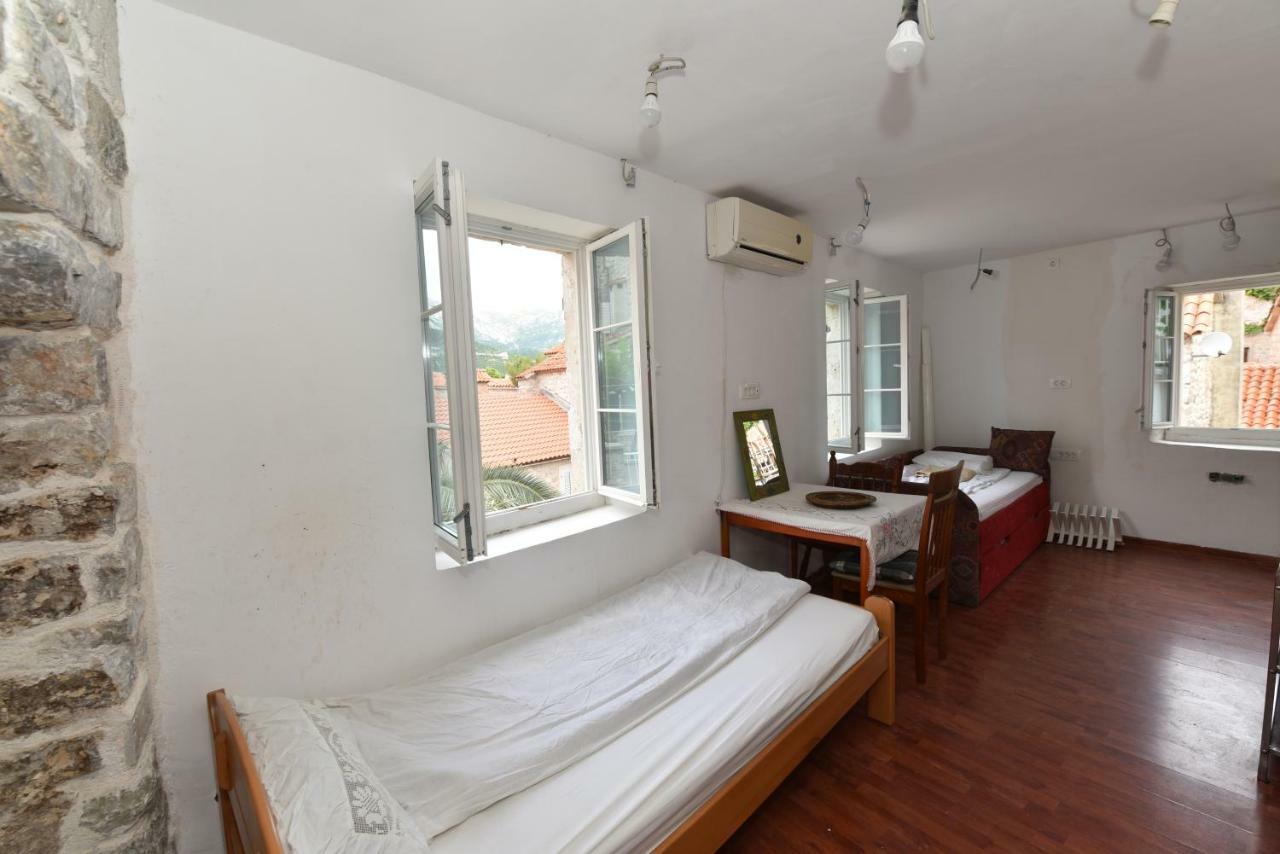 Hostel Michel 부드바 외부 사진